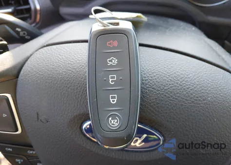 2017 Ford Escape Titanium из США, поврежденный, VIN 1FMCU0JD6HUC41886